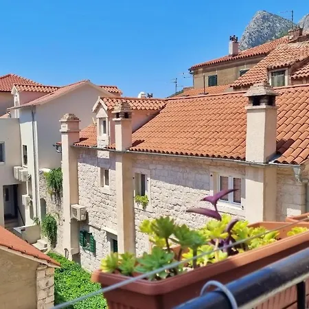 Adagio דירה אומיס